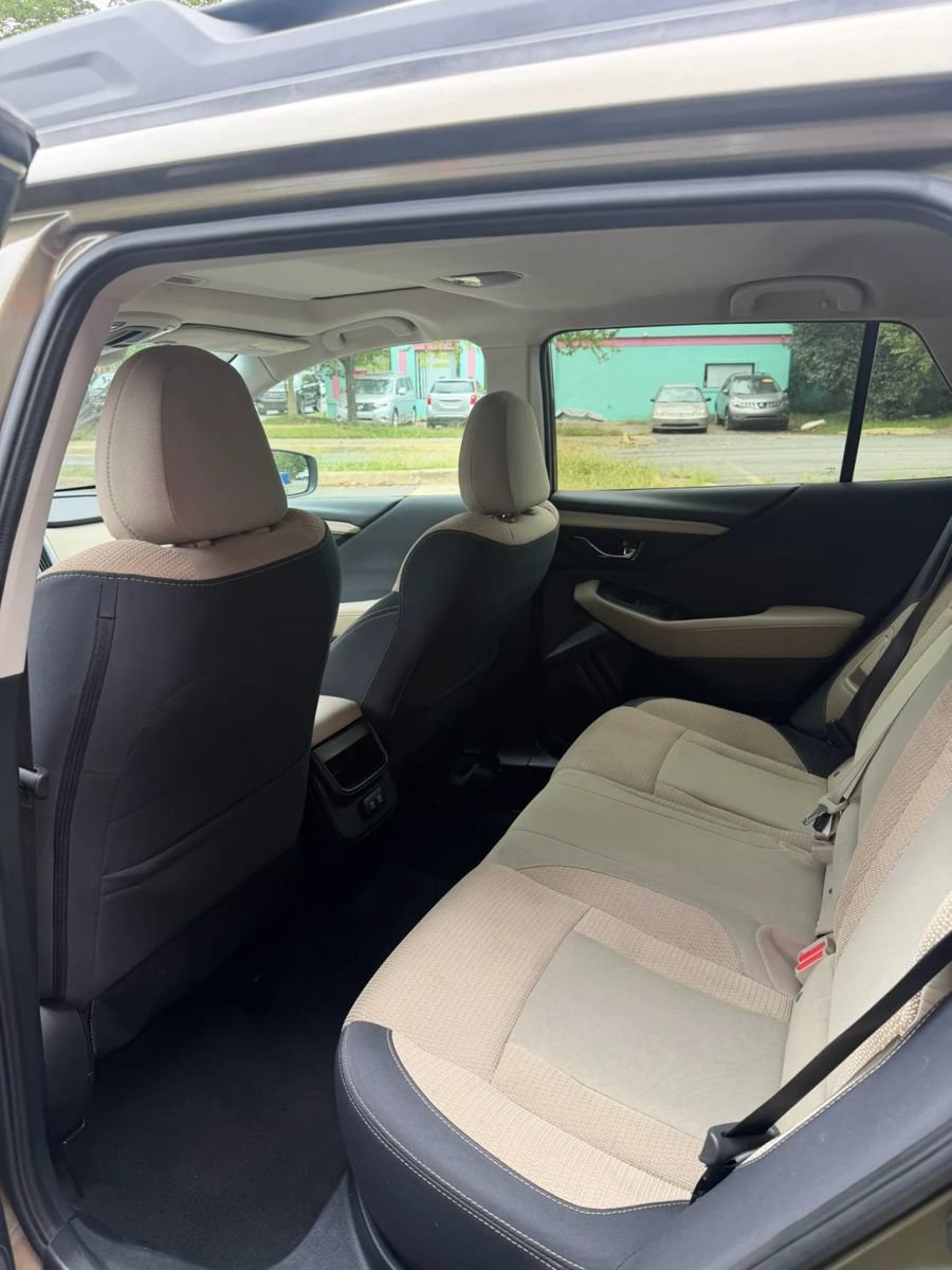 Used 2021 Subaru Outback Premium AWD/4WD image 6