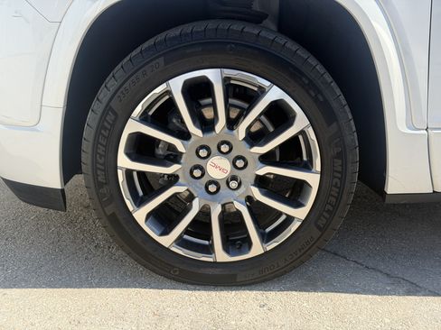 Certified 2021 GMC Acadia Denali w/ Denali Ultimate Package AWD/4WD image 36