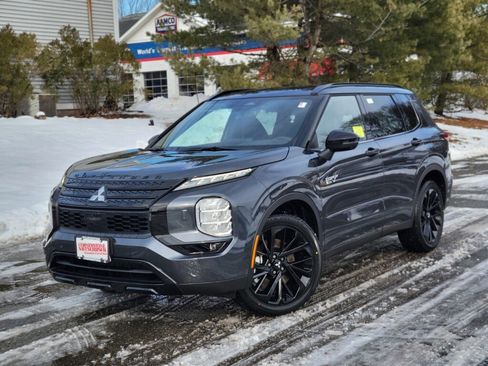 New 2025 Mitsubishi Outlander SEL Black Edition image 1