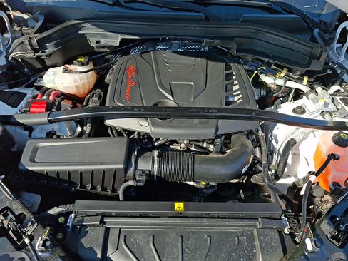 Used 2023 Alfa Romeo Stelvio Veloce image 27