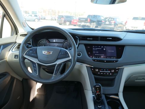 Used 2020 Cadillac XT5 Premium Luxury image 20