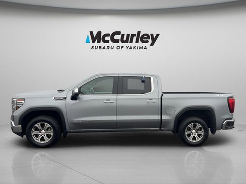 Used 2024 GMC Sierra 1500 SLT image 2