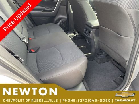 Used 2025 Toyota RAV4 LE FWD image 33
