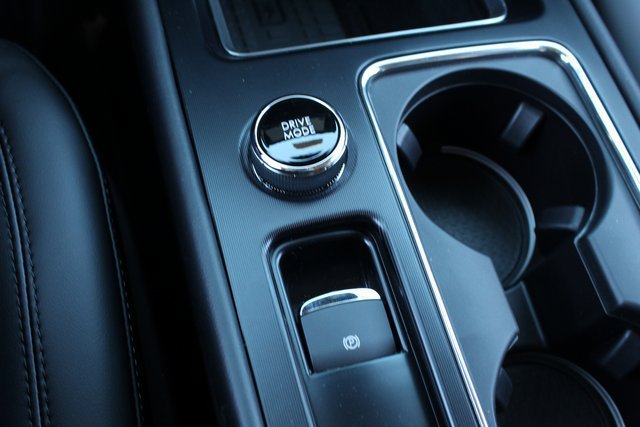 New 2025 Lincoln Corsair AWD w/ Equipment Group 101A image 24