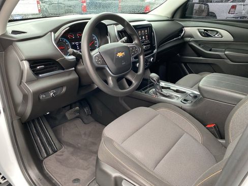 Used 2021 Chevrolet Traverse LS image 20