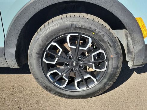 Used 2023 Hyundai Santa Cruz SEL image 5