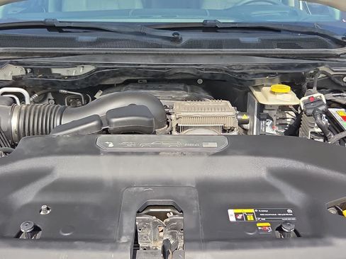 Used 2022 Jeep Wagoneer Series III w/ Flexible Seating Group RWD image 17