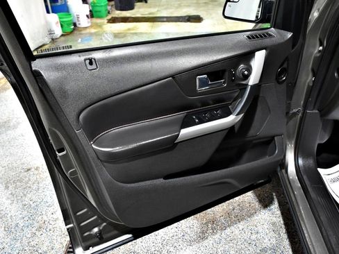 Used 2014 Ford Edge SEL w/ Equipment Group 205A FWD image 9