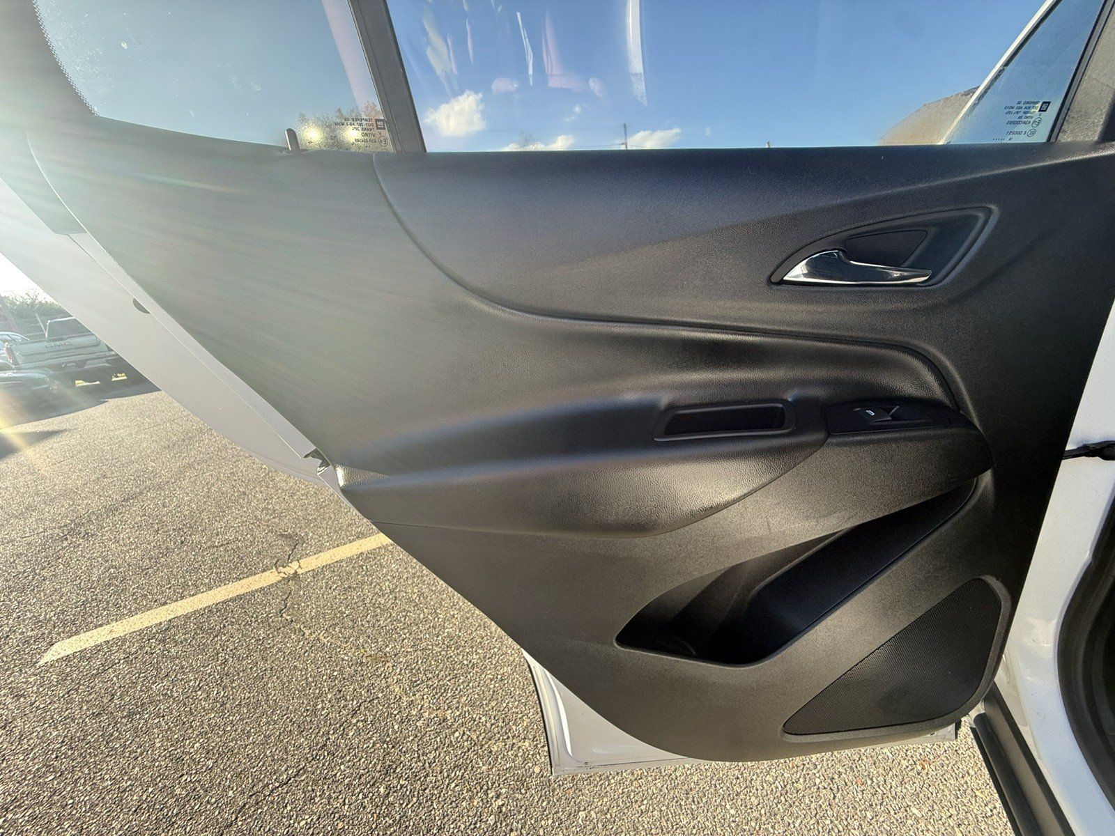 Used 2020 Chevrolet Equinox LT AWD/4WD image 25