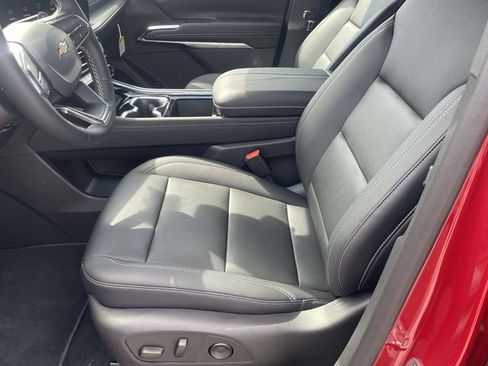 New 2026 Chevrolet Traverse LT w/ Driver Confidence Package FWD image 12