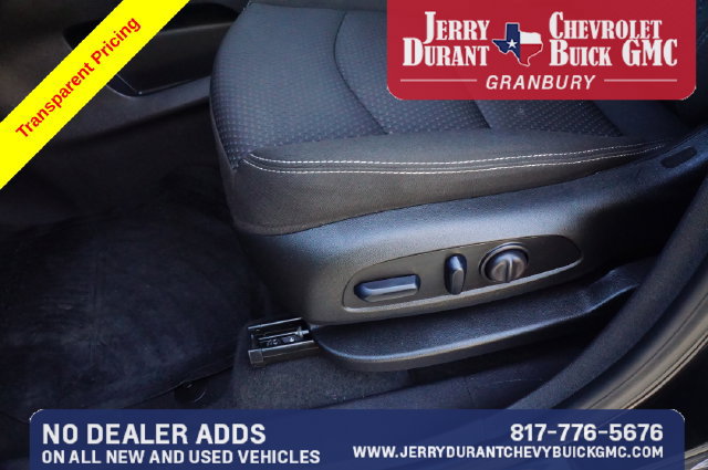 Used 2024 GMC Terrain SLE w/ Driver Convenience Package FWD image 16