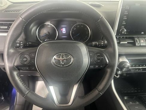 Used 2021 Toyota RAV4 XLE Premium AWD/4WD image 11