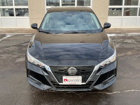 Used 2022 Nissan Sentra SV image 2
