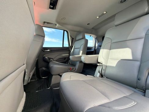 Used 2018 Chevrolet Tahoe LT w/ LT Signature Package AWD/4WD image 13