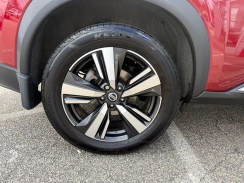 Used 2021 Nissan Rogue SL w/ Premium Package image 13