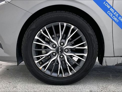 Used 2022 Kia Forte GT-Line image 12