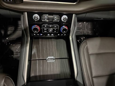 Used 2024 GMC Yukon Denali w/ Max Trailering Package AWD/4WD image 23