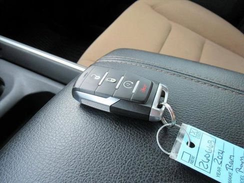 Used 2021 RAM 1500 Big Horn image 30