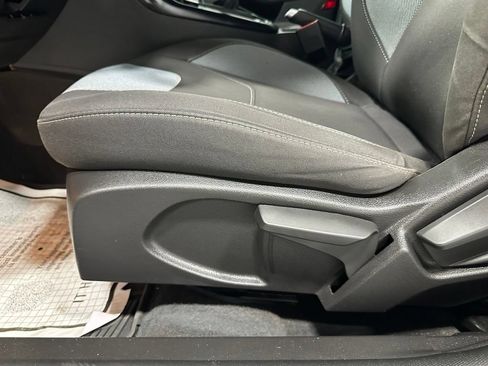 Used 2018 Ford Focus ST FWD image 12