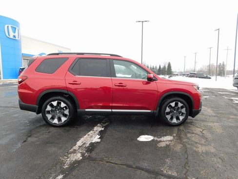 New 2026 Honda Pilot Elite image 2