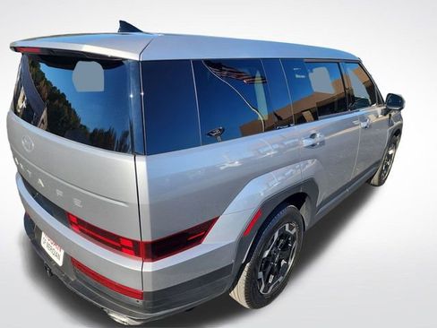 Used 2025 Hyundai Santa Fe SE image 5