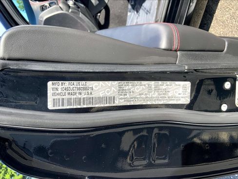 Certified 2025 Dodge Durango R/T AWD/4WD image 30