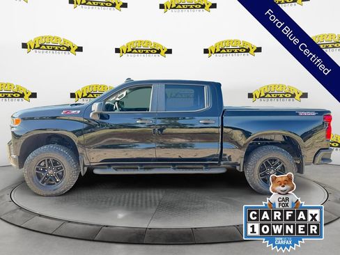 Used 2020 Chevrolet Silverado 1500 Custom Trail Boss w/ Custom Convenience Package AWD/4WD image 3
