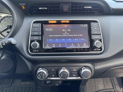 Used 2024 Nissan Kicks S image 27