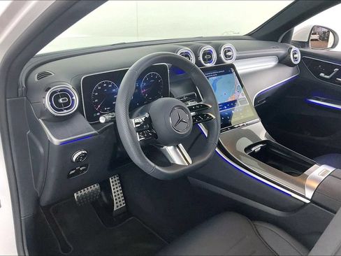 Certified 2025 Mercedes-Benz GLC 300 4MATIC image 11