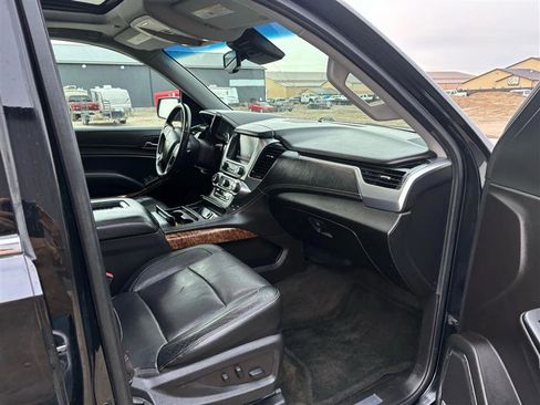 Used 2016 Chevrolet Suburban LTZ image 11