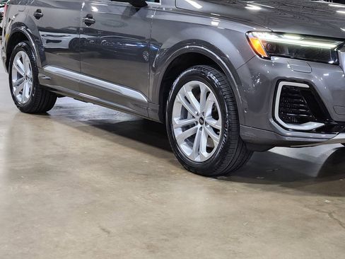 Used 2025 Audi Q7 3.0T Premium Plus AWD/4WD image 16