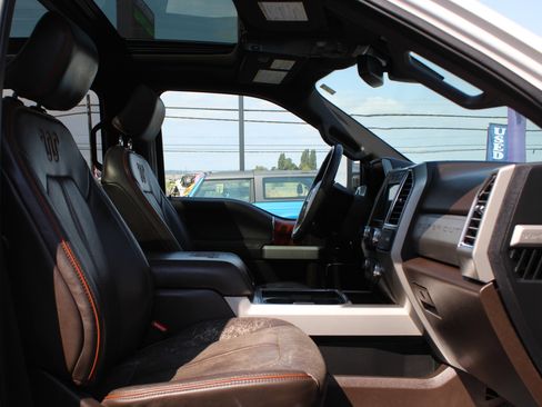 Used 2017 Ford F350 King Ranch w/ King Ranch Ultimate Package image 26