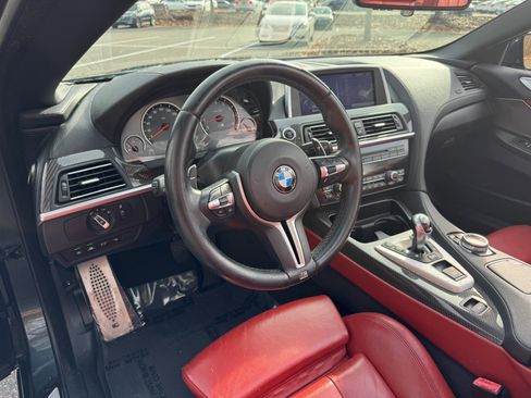 Used 2015 BMW M6 Convertible image 30