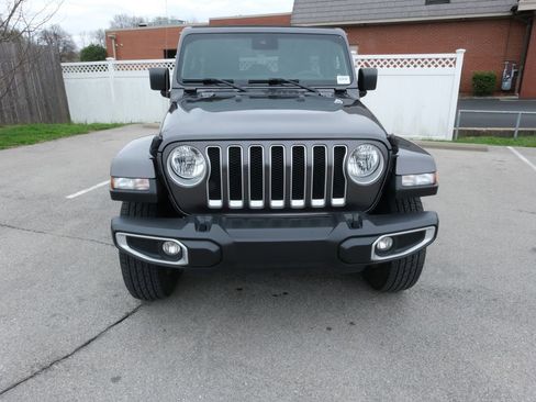 Used 2021 Jeep Wrangler Unlimited Sahara image 12
