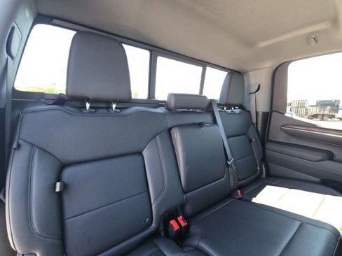 Used 2024 GMC Sierra 1500 SLT w/ SLT Premium Plus Package AWD/4WD image 16