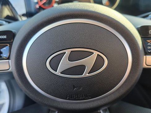 New 2025 Hyundai Elantra Limited image 20