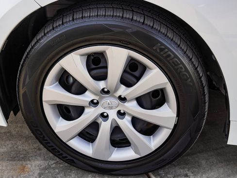 Used 2024 Toyota Corolla LE image 12