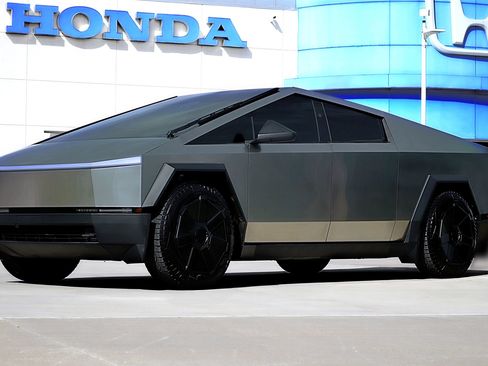 Used 2024 Tesla Cybertruck Cyberbeast AWD/4WD image 1