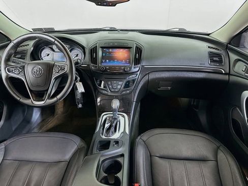 Used 2017 Buick Regal Sport Touring image 13