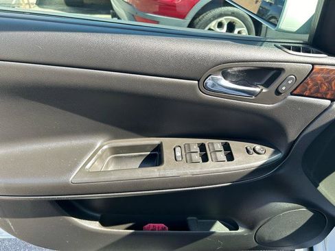 Used 2016 Chevrolet Impala Limited LS image 7