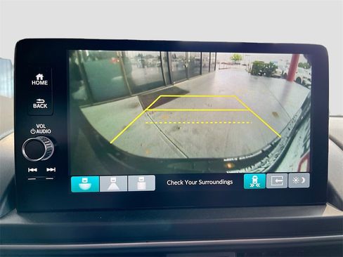 Used 2024 Honda Pilot EX-L image 13