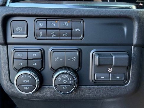 New 2025 Chevrolet Tahoe High Country image 34