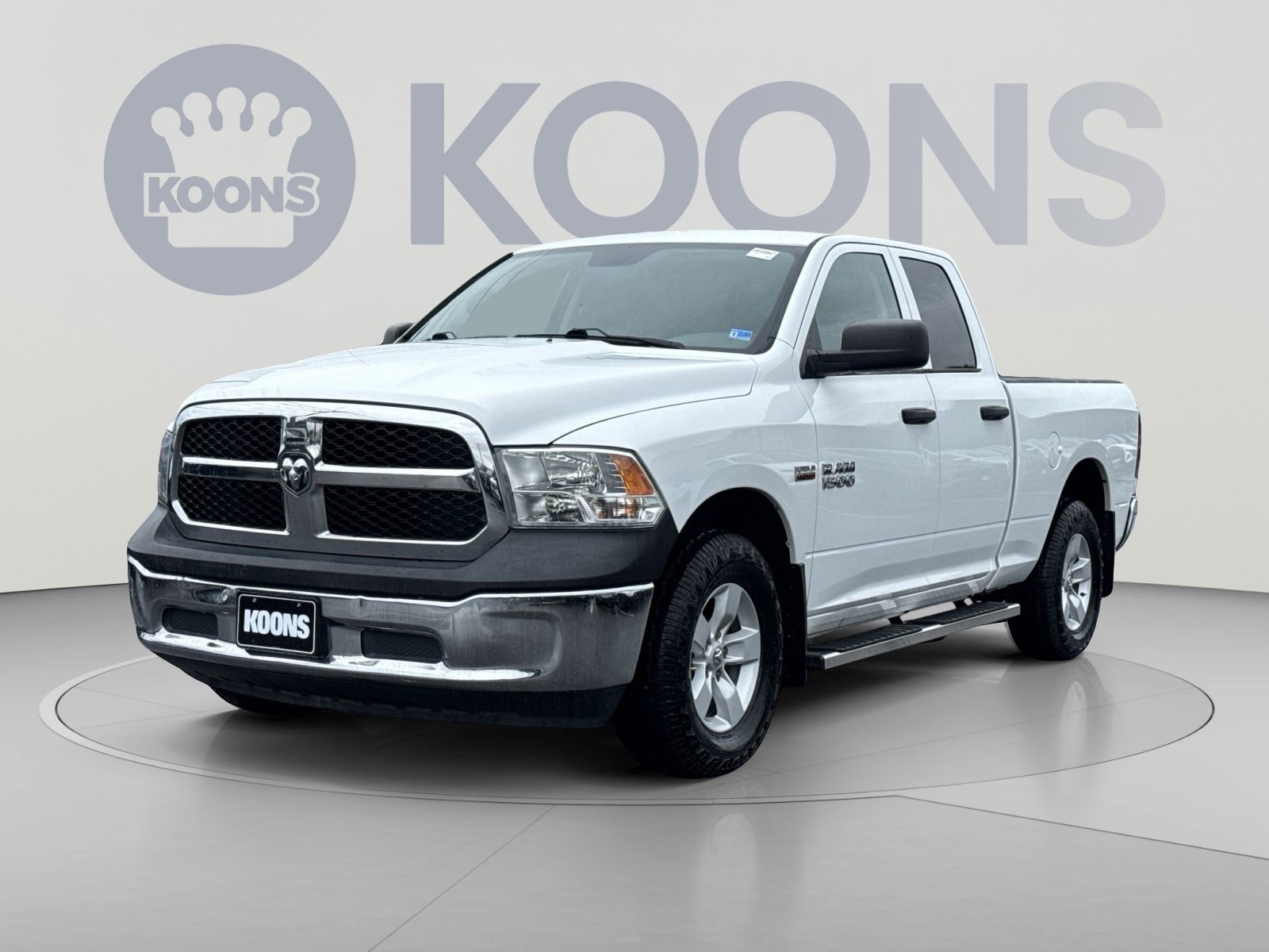 Used 2018 RAM 1500 ST w/ SXT Appearance Group AWD/4WD image 1
