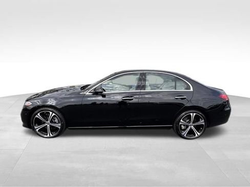 Used 2025 Mercedes-Benz C 300 4MATIC Sedan image 3