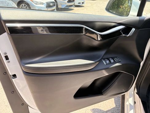 Used 2016 Tesla Model X 75D AWD/4WD image 12