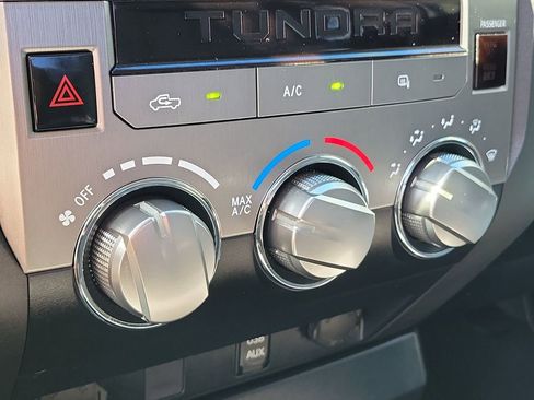 Used 2016 Toyota Tundra SR image 27