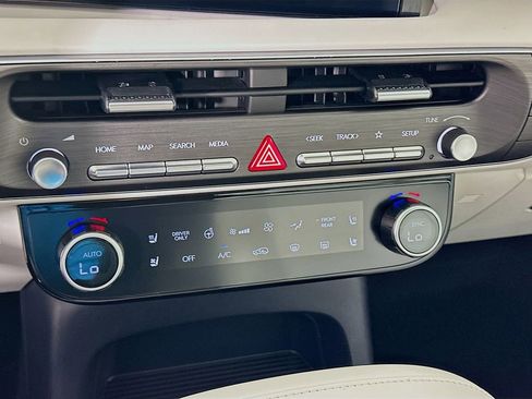 New 2026 Hyundai Palisade Calligraphy FWD image 14
