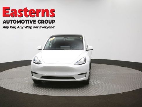 Used 2022 Tesla Model Y Long Range image 48