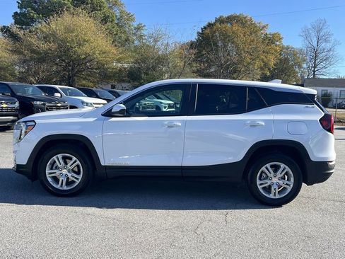 Used 2024 GMC Terrain SLE image 20