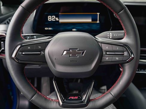 New 2025 Chevrolet Equinox EV RS image 41